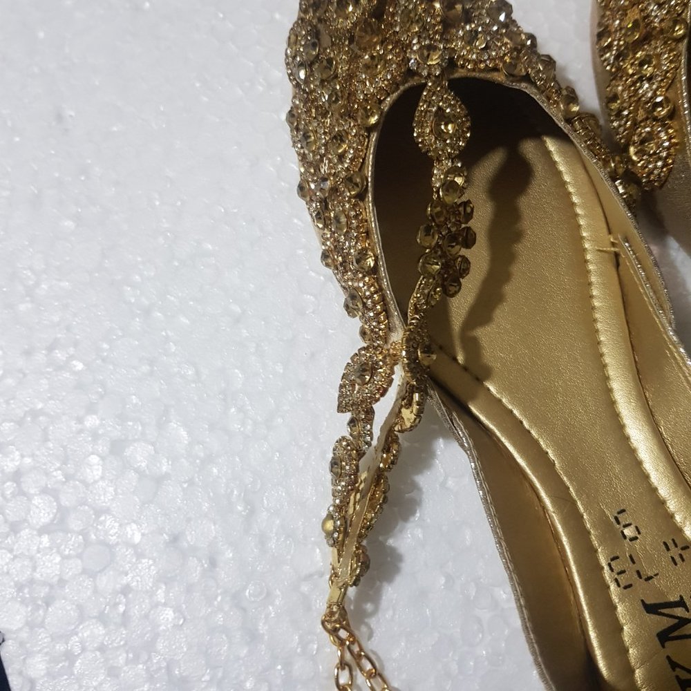 BRIDAL JUTTI STONE STUDDED GOLDEN COLOR - Picture 5 of 5